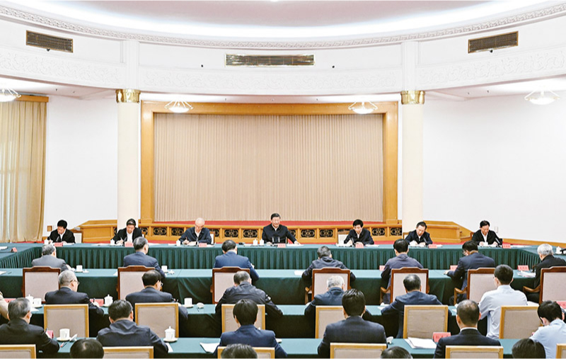 　2024年5月23日下午，中共中央總書記、國(guó)家主席、中央軍委主席習(xí)近平在山東省濟(jì)南市主持召開企業(yè)和專家座談會(huì)并發(fā)表重要講話。 新華社記者 謝環(huán)馳/攝